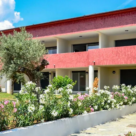 Apartment Marea Resort-5 *
